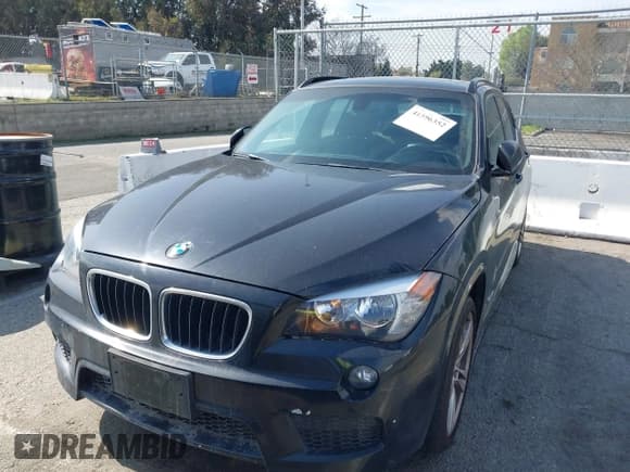 ✅ 2013 BMW X1 28i • VIN: WBAVM1C5XDVW41217 • Лот: 41596352. Опубликован ранее на IAAI с пробегом 76 792 миль. Бесплатный доступ к архиву аукционных продаж из США и подробный отчёт об истории автомобиля на DreamBid. Изображение 6.