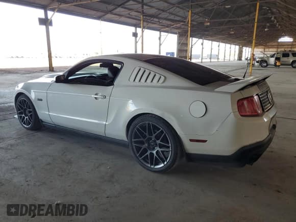 ✅ 2011 Ford Mustang GT • VIN: 1ZVBP8CF2B5107606 • Лот: 61621395. Опубликован ранее на Copart с пробегом 144 648 миль. Бесплатный доступ к архиву аукционных продаж из США и подробный отчёт об истории автомобиля на DreamBid. Изображение 2.