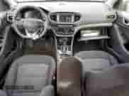 2019 Hyundai Ioniq Blue с VIN KMHC65LC2KU169135, выставлен на аукционе Copart как лот 76619504 с пробегом 110 448 миль миль и Списание • Salvage title. История ставок и продаж доступна на DreamBid. Изображение 8.