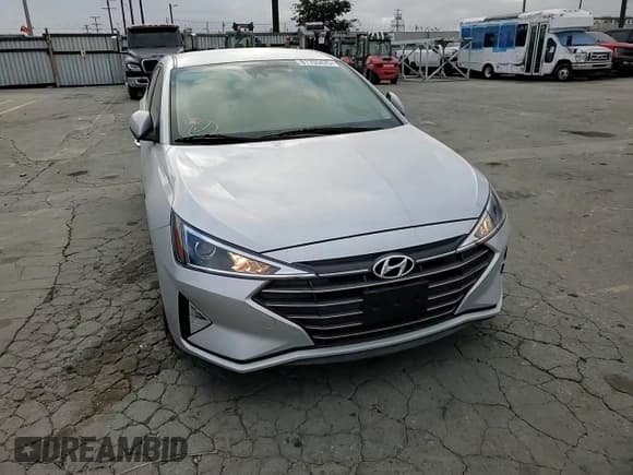 ✅ 2019 Hyundai Elantra SEL • VIN: KMHD84LF1KU810097 • Lot: 81709425. Listed on Copart with 979 mi. Free auction sales archive from the USA and detailed vehicle history report at DreamBid. Image 13.