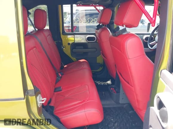 ✅ 2007 Jeep Wrangler Unlimited Sahara • VIN: 1J4GA59117L118162 • Lot: 42835652. Listed on IAAI with 199,208 mi. Free auction sales archive from the USA and detailed vehicle history report at DreamBid. Image 8.