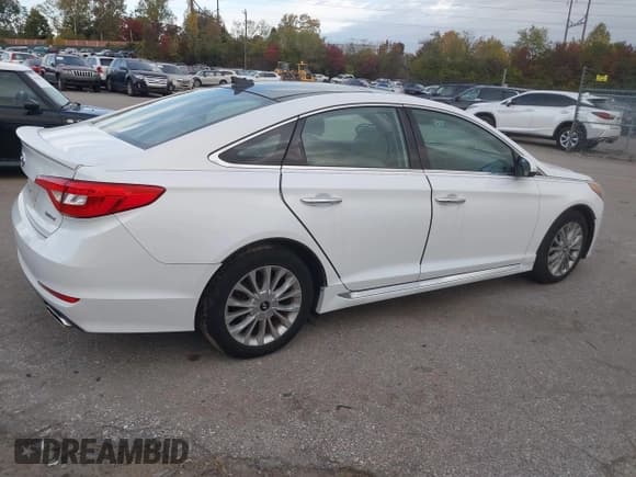 ✅ 2015 Hyundai Sonata Sport • VIN: 5NPE34AF4FH048992 • Лот: 43570681. Опубликован ранее на IAAI с пробегом 37 271 миль. Бесплатный доступ к архиву аукционных продаж из США и подробный отчёт об истории автомобиля на DreamBid. Изображение 4.
