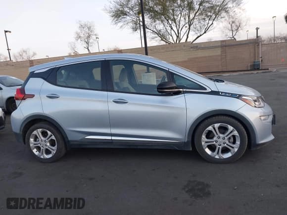 ✅ 2017 Chevrolet Bolt EV LT • VIN: 1G1FW6S03H4184551 • Lot: 41974694. Wystawiony na IAAI z przebiegiem 59 446 mil. Bezpłatny archiwum sprzedaży aukcyjnych z USA i szczegółowy raport historii pojazdu na DreamBid. Zdjęcie 13.