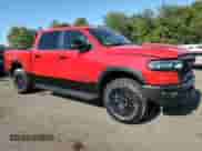 2025 Ram 1500 Rebel z VIN 1C6SRFLP4SN697440, wystawiony jako Copart lot #72078505 z przebiegiem 2 804 mil mil oraz Szkoda całkowita • Salvage title. Historia ofert i sprzedaży dostępna na DreamBid. Obrazek 4.