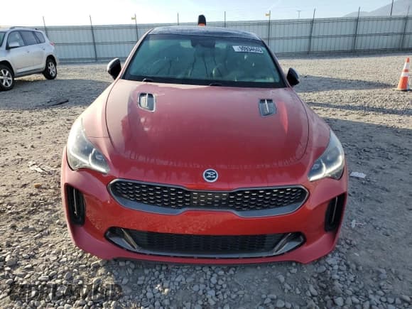 ✅ 2018 Kia Stinger GT2 • VIN: KNAE55LC5J6019925 • Лот: 90934645. Опубликован ранее на Copart с пробегом 49 584 миль. Бесплатный доступ к архиву аукционных продаж из США и подробный отчёт об истории автомобиля на DreamBid. Изображение 5.