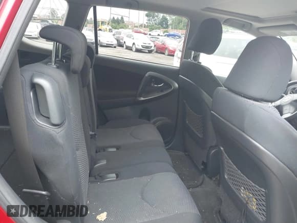 ✅ 2011 Toyota RAV4 Sport • VIN: JTMRK4DV0B5103312 • Lot: 42727817. Listed on IAAI with 87,278 mi. Free auction sales archive from the USA and detailed vehicle history report at DreamBid. Image 8.