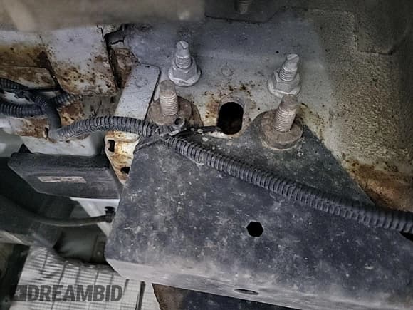 ✅ 2016 Ford Transit Cargo • VIN: 1FTYR1YM6GKB54975 • Lot: 43940330. Listed on IAAI with 98,118 mi. Free auction sales archive from the USA and detailed vehicle history report at DreamBid. Image 21.