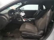 ✅ 2022 Dodge Challenger SXT • VIN: 2C3CDZGG0NH23099X • Lot: 84940714. Wystawiony na Copart z przebiegiem 56 676 mil. Bezpłatny archiwum sprzedaży aukcyjnych z USA i szczegółowy raport historii pojazdu na DreamBid. Zdjęcie 7.