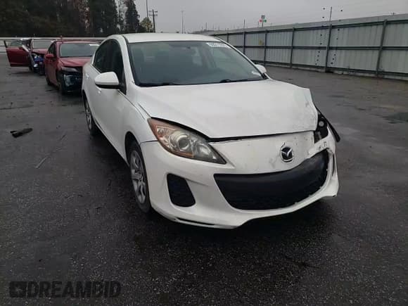 ✅ 2013 Mazda 3 i SV • VIN: JM1BL1TF2D1803477 • Лот: 93911205. Опубликован ранее на Copart с пробегом 98 938 миль. Бесплатный доступ к архиву аукционных продаж из США и подробный отчёт об истории автомобиля на DreamBid. Изображение 13.