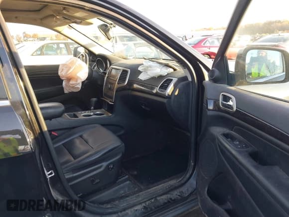 ✅ 2012 Jeep Grand Cherokee Laredo • VIN: 1C4RJFAG3CC221565 • Lot: 43618945. Listed on IAAI with 160,737 mi. Free auction sales archive from the USA and detailed vehicle history report at DreamBid. Image 5.