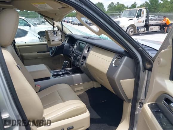 ✅ 2016 Ford Expedition Max Limited • VIN: 1FMJK1KTXGEF46552 • Лот: 42293463. Опубликован ранее на IAAI с пробегом 134 728 миль. Бесплатный доступ к архиву аукционных продаж из США и подробный отчёт об истории автомобиля на DreamBid. Изображение 5.