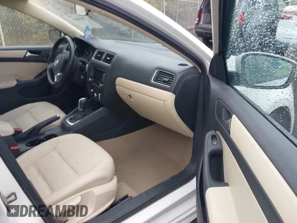 ✅ 2012 Volkswagen Jetta SE • VIN: 3VWDP7AJXCM468779 • Лот: 43516669. Опубликован ранее на IAAI с пробегом 153 442 миль. Бесплатный доступ к архиву аукционных продаж из США и подробный отчёт об истории автомобиля на DreamBid. Изображение 5.