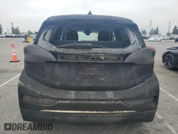 ✅ 2017 Chevrolet Bolt EV LT • VIN: 1G1FW6S04H4191007 • Lot: 58529545. Wystawiony na Copart z przebiegiem 160 550 mil. Bezpłatny archiwum sprzedaży aukcyjnych z USA i szczegółowy raport historii pojazdu na DreamBid. Zdjęcie 6.