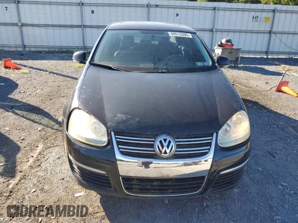 ✅ 2009 Volkswagen Jetta Wolfsburg Edition • VIN: 3VWRA71K69M044959 • Лот: 69512205. Опубликован ранее на Copart с пробегом 80 485 миль. Бесплатный доступ к архиву аукционных продаж из США и подробный отчёт об истории автомобиля на DreamBid. Изображение 5.