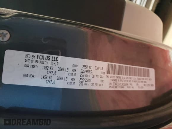 ✅ 2018 Chrysler Pacifica Hybrid Touring Plus • VIN: 2C4RC1H72JR155484 • Lot: 43018595. Wystawiony na Copart z przebiegiem 64 141 mil. Bezpłatny archiwum sprzedaży aukcyjnych z USA i szczegółowy raport historii pojazdu na DreamBid. Zdjęcie 15.