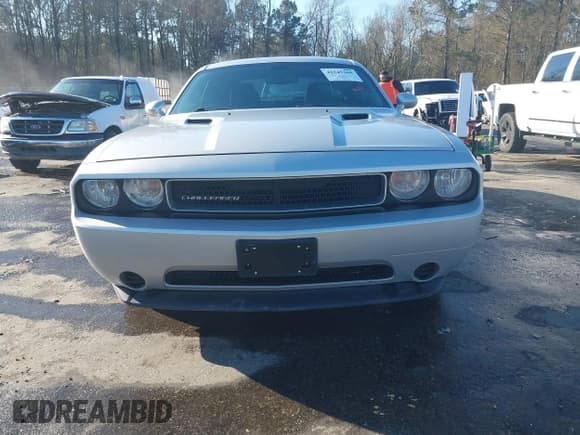 ✅ 2012 Dodge Challenger SXT • VIN: 2C3CDYAG2CH170439 • Lot: 41745368. Wystawiony na IAAI z przebiegiem 131 719 mil. Bezpłatny archiwum sprzedaży aukcyjnych z USA i szczegółowy raport historii pojazdu na DreamBid. Zdjęcie 12.