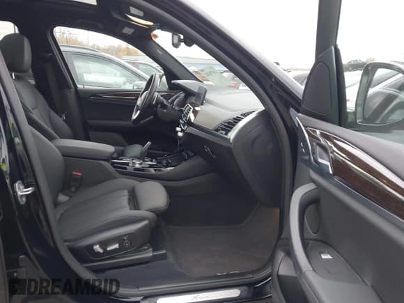 ✅ 2021 BMW X3 xDrive30i • VIN: 5UXTY5C02M9G20365 • Lot: 43578182. Wystawiony na IAAI z przebiegiem 87 337 mil. Bezpłatny archiwum sprzedaży aukcyjnych z USA i szczegółowy raport historii pojazdu na DreamBid. Zdjęcie 5.