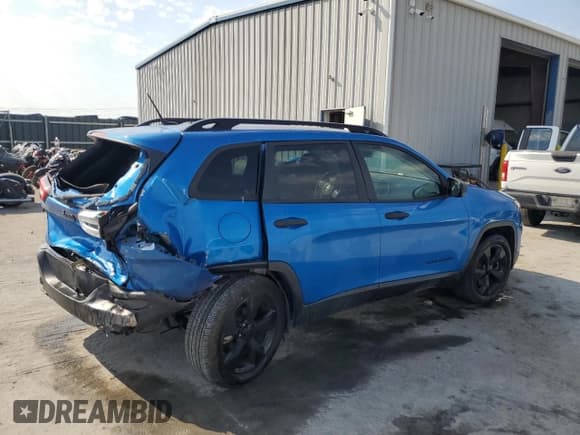 ✅ 2017 Jeep Cherokee Altitude • VIN: 1C4PJLAB9HW607505 • Lot: 80331805. Listed on Copart with 126,616 mi. Free auction sales archive from the USA and detailed vehicle history report at DreamBid. Image 3.