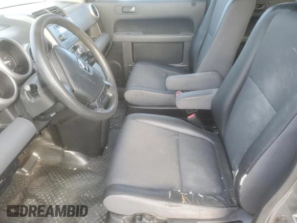 ✅ 2005 Honda Element EX • VIN: 5J6YH18625L010068 • Лот: 46876945. Опубликован ранее на Copart с пробегом Не указан. Бесплатный доступ к архиву аукционных продаж из США и подробный отчёт об истории автомобиля на DreamBid. Изображение 7.