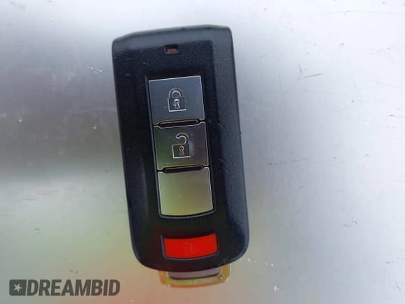 ✅ 2019 Mitsubishi Outlander SE • VIN: JA4AD3A37KZ018331 • Lot: 42354769. Listed on IAAI with 68,480 mi. Free auction sales archive from the USA and detailed vehicle history report at DreamBid. Image 11.