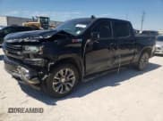 ✅ 2021 Chevrolet Silverado 1500 RST • VIN: 1GCUYEEL5MZ231679 • Lot: 70840624. Wystawiony na Copart z przebiegiem Nie podano. Bezpłatny archiwum sprzedaży aukcyjnych z USA i szczegółowy raport historii pojazdu na DreamBid. Zdjęcie 1.