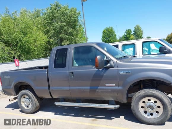 ✅ 2006 Ford F-250 XL • VIN: 1FTSX21P36EA09895 • Lot: 42686302. Listed on IAAI with 230,401 mi. Free auction sales archive from the USA and detailed vehicle history report at DreamBid. Image 13.