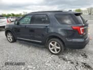 ✅ 2017 Ford Explorer XLT • VIN: 1FM5K8DH1HGA85833 • Lot: 56557085. Wystawiony na Copart z przebiegiem 243 806 mil. Bezpłatny archiwum sprzedaży aukcyjnych z USA i szczegółowy raport historii pojazdu na DreamBid. Zdjęcie 2.