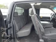 ✅ 2009 Chevrolet Silverado 1500 • VIN: 1GCFK29Y39Z183668 • Lot: 41972263. Wystawiony na IAAI z przebiegiem 260 054 mil. Bezpłatny archiwum sprzedaży aukcyjnych z USA i szczegółowy raport historii pojazdu na DreamBid. Zdjęcie 8.