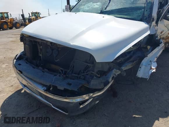 2010 Dodge 1500 Laramie с VIN 1D7RV1GT8AS143028, выставлен на аукционе IAAI как лот 42814344 с пробегом Не указан миль и . История ставок и продаж доступна на DreamBid. Изображение 13.