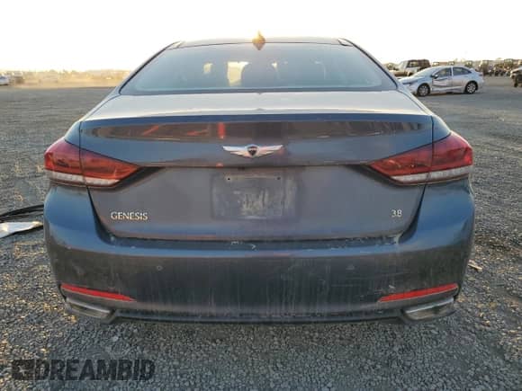 2015 Hyundai Genesis 3.8L z VIN KMHGN4JE2FU083946, wystawiony jako Copart lot #81179094 z przebiegiem Nie podano mil oraz Szkoda całkowita • Salvage title. Historia ofert i sprzedaży dostępna na DreamBid. Obrazek 6.