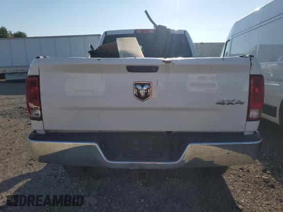 ✅ 2018 Ram 2500 SLT • VIN: 3C6TR5DT8JG293638 • Lot: 69679085. Wystawiony na Copart z przebiegiem 136 583 mil. Bezpłatny archiwum sprzedaży aukcyjnych z USA i szczegółowy raport historii pojazdu na DreamBid. Zdjęcie 6.