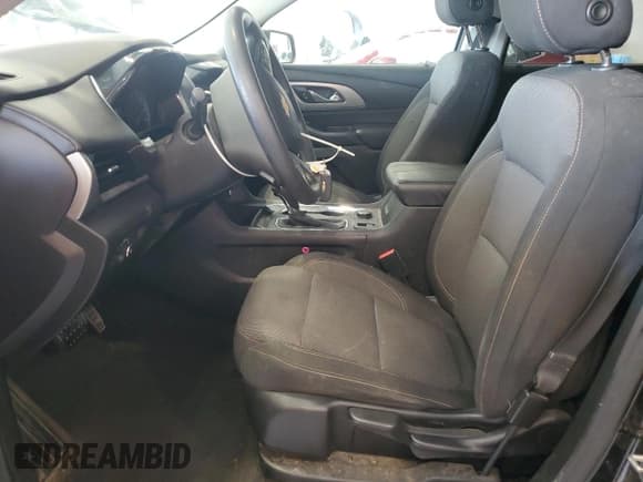 ✅ 2019 Chevrolet Traverse LS • VIN: 1GNERFKW0KJ141011 • Lot: 69295155. Wystawiony na Copart z przebiegiem 129 258 mil. Bezpłatny archiwum sprzedaży aukcyjnych z USA i szczegółowy raport historii pojazdu na DreamBid. Zdjęcie 7.