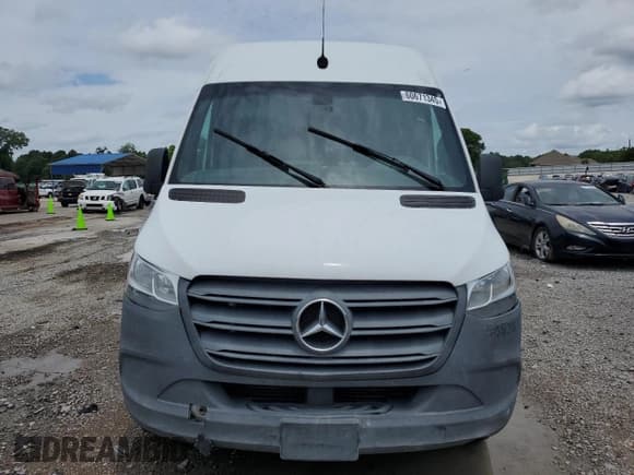 ✅ 2021 Mercedes-Benz Sprinter Cargo • VIN: W1Y40CHY3MT062246 • Lot: 60671345. Listed on Copart with 128,969 mi. Free auction sales archive from the USA and detailed vehicle history report at DreamBid. Image 5.