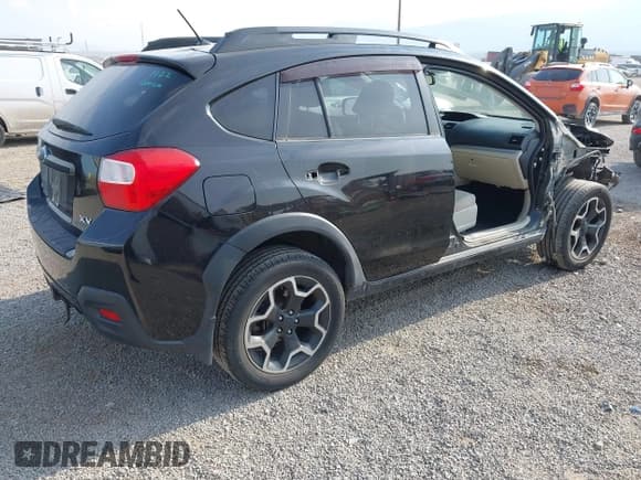 ✅ 2013 Subaru Crosstrek Premium • VIN: JF2GPAVC9D2831818 • Lot: 43173338. Listed on IAAI with 200,456 mi. Free auction sales archive from the USA and detailed vehicle history report at DreamBid. Image 4.