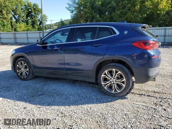 ✅ 2020 BMW X2 xDrive28i • VIN: WBXYJ1C01L5P43827 • Лот: 69745155. Опубликован ранее на Copart с пробегом 92 030 миль. Бесплатный доступ к архиву аукционных продаж из США и подробный отчёт об истории автомобиля на DreamBid. Изображение 2.