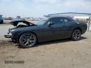 ✅ 2019 Dodge Challenger GT • VIN: 2C3CDZJG6KH680443 • Lot: 63078894. Wystawiony na Copart z przebiegiem 24 226 mil. Bezpłatny archiwum sprzedaży aukcyjnych z USA i szczegółowy raport historii pojazdu na DreamBid. Zdjęcie 1.