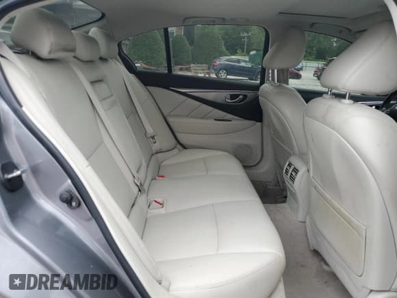 ✅ 2017 Infiniti Q50 Premium • VIN: JN1EV7AR6HM838649 • Лот: 64727225. Опубликован ранее на Copart с пробегом 136 200 миль. Бесплатный доступ к архиву аукционных продаж из США и подробный отчёт об истории автомобиля на DreamBid. Изображение 10.