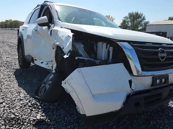 ✅ 2022 Nissan Pathfinder SV • VIN: 5N1DR3BC3NC244517 • Lot: 80559745. Listed on Copart with 40,997 mi. Free auction sales archive from the USA and detailed vehicle history report at DreamBid. Image 13.