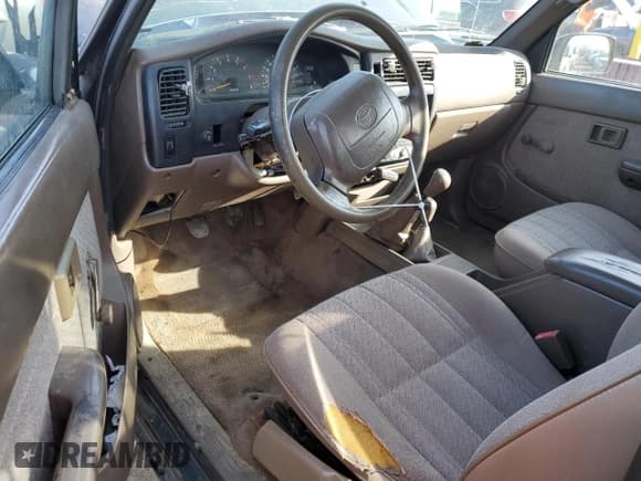✅ 1997 Toyota Tacoma • VIN: 4TAPM62NXVZ230013 • Lot: 46535285. Listed on Copart with 252,867 mi. Free auction sales archive from the USA and detailed vehicle history report at DreamBid. Image 8.