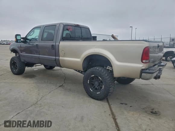 ✅ 2003 Ford F-350 XL • VIN: 1FTSW31P33EB54018 • Lot: 94536645. Listed on Copart with 300,313 mi. Free auction sales archive from the USA and detailed vehicle history report at DreamBid. Image 2.
