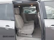 ✅ 2014 Nissan Quest SV • VIN: JN8AE2KP0E9104734 • Lot: 43794105. Wystawiony na IAAI z przebiegiem 190 022 mil. Bezpłatny archiwum sprzedaży aukcyjnych z USA i szczegółowy raport historii pojazdu na DreamBid. Zdjęcie 8.