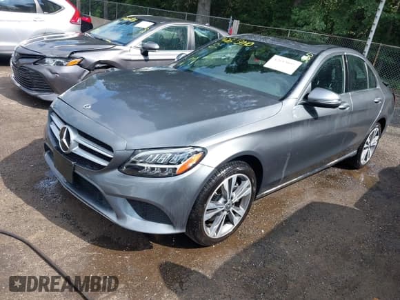 ✅ 2021 Mercedes-Benz C 300 • VIN: W1KWF8EB0MR637737 • Lot: 42613010. Wystawiony na IAAI z przebiegiem 71 368 mil. Bezpłatny archiwum sprzedaży aukcyjnych z USA i szczegółowy raport historii pojazdu na DreamBid. Zdjęcie 17.