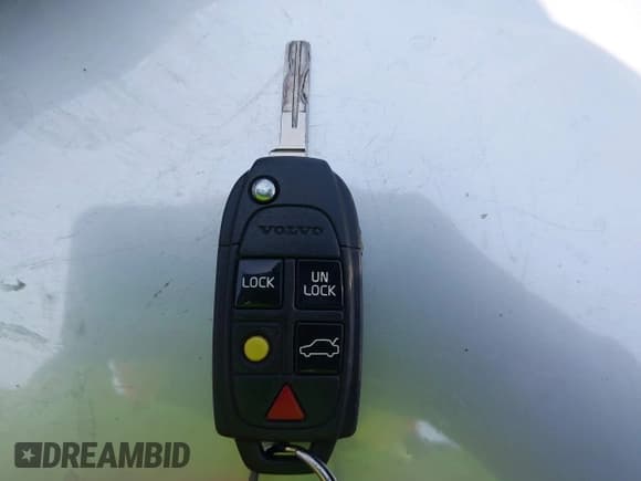 ✅ 2007 Volvo V70 • VIN: YV1SJ527272622489 • Lot: 42441758. Listed on IAAI with Not provided. Free auction sales archive from the USA and detailed vehicle history report at DreamBid. Image 11.