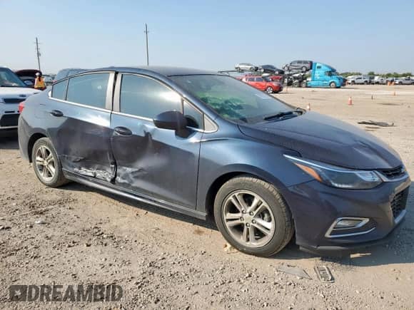 2016 Chevrolet Cruze LT z VIN 1G1BE5SM3G7280398, wystawiony jako Copart lot #80667685 z przebiegiem 169 248 mil mil oraz Szkoda całkowita • Salvage title. Historia ofert i sprzedaży dostępna na DreamBid. Obrazek 4.