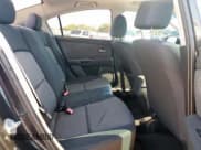 ✅ 2005 Mazda 3 i • VIN: JM1BK12F851267012 • Lot: 71284145. Wystawiony na Copart z przebiegiem 219 266 mil. Bezpłatny archiwum sprzedaży aukcyjnych z USA i szczegółowy raport historii pojazdu na DreamBid. Zdjęcie 10.