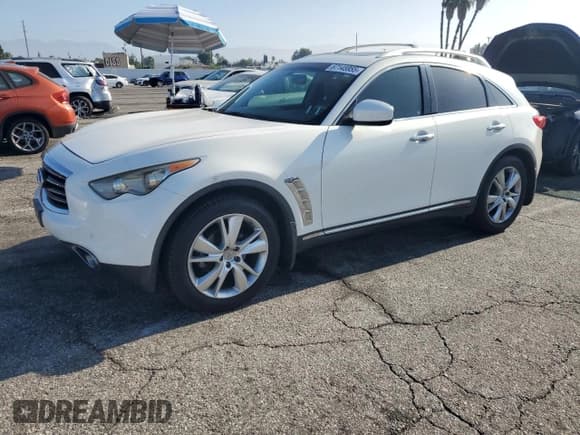 ✅ 2013 Infiniti FX • VIN: JN8CS1MU0DM140739 • Lot: 67145955. Wystawiony na Copart z przebiegiem 117 905 mil. Bezpłatny archiwum sprzedaży aukcyjnych z USA i szczegółowy raport historii pojazdu na DreamBid. Zdjęcie 1.