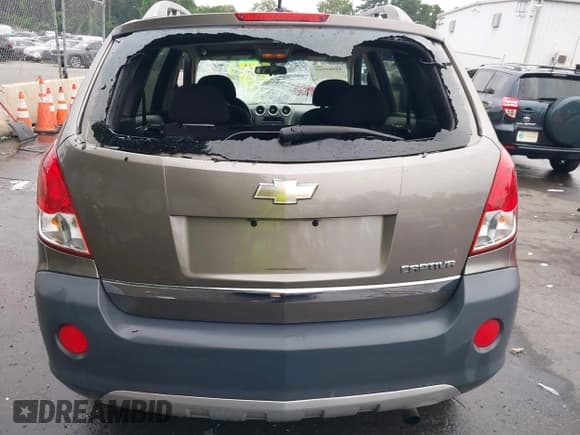 ✅ 2012 Chevrolet Captiva Sport LS • VIN: 3GNAL2EK3CS596209 • Lot: 42982955. Wystawiony na IAAI z przebiegiem 129 634 mil. Bezpłatny archiwum sprzedaży aukcyjnych z USA i szczegółowy raport historii pojazdu na DreamBid. Zdjęcie 16.