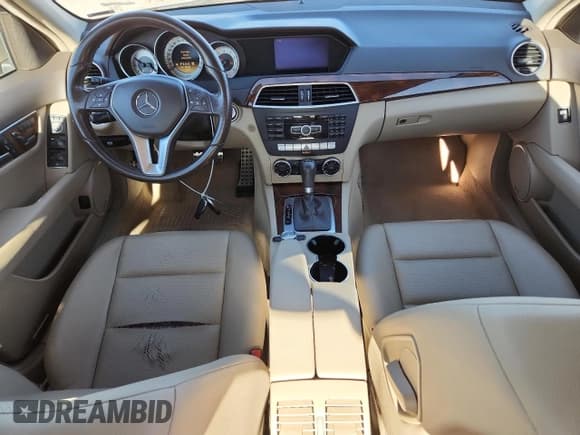 ✅ 2012 Mercedes-Benz C 300 Sport • VIN: WDDGF8BB7CA697469 • Lot: 90234095. Listed on Copart with 122,653 mi. Free auction sales archive from the USA and detailed vehicle history report at DreamBid. Image 8.