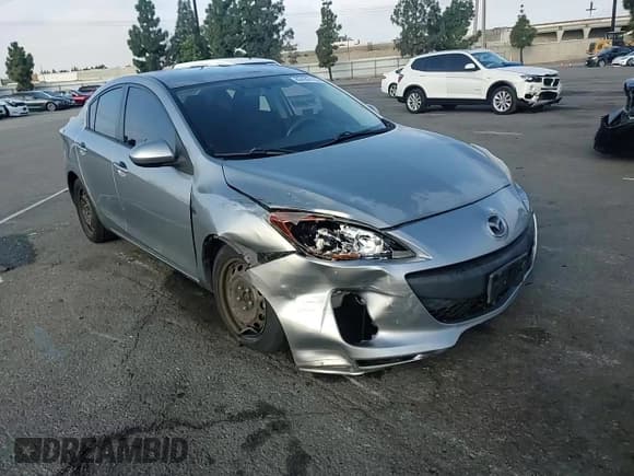 ✅ 2013 Mazda 3 i SV • VIN: JM1BL1TG0D1841654 • Лот: 89439115. Опубликован ранее на Copart с пробегом 166 553 миль. Бесплатный доступ к архиву аукционных продаж из США и подробный отчёт об истории автомобиля на DreamBid. Изображение 13.