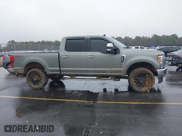 ✅ 2019 Ford F-250 XL • VIN: 1FT7W2BT4KEC65736 • Lot: 41560618. Listed on IAAI with 94,849 mi. Free auction sales archive from the USA and detailed vehicle history report at DreamBid. Image 13.